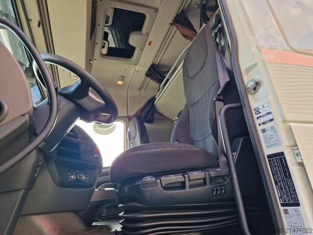 Standard tractor unit DAF XF