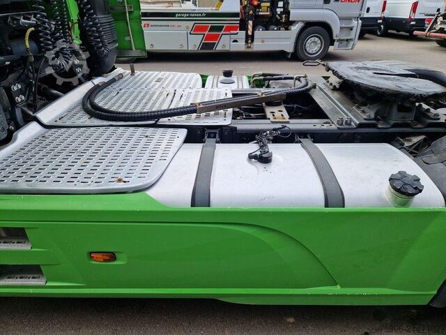 Standard tractor unit DAF XF