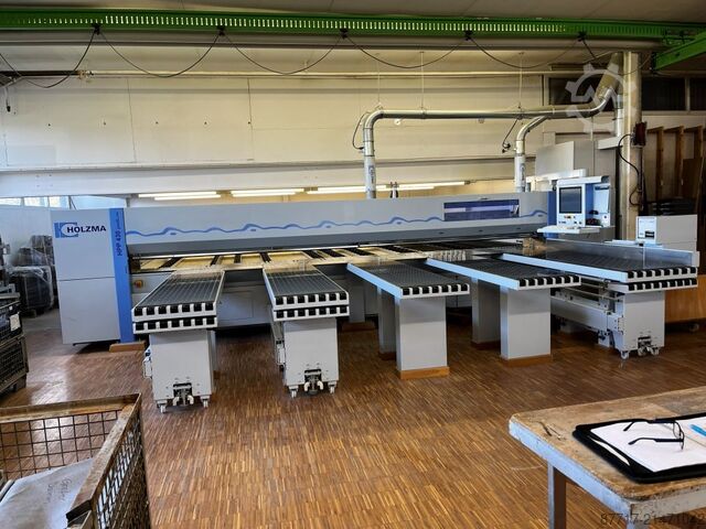 Horizontal panel saw HOLZMA P HPP 430/56/56/X