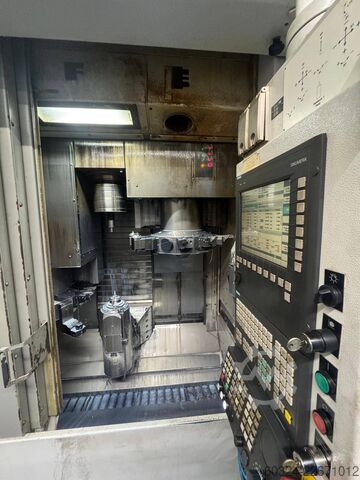 CNC Turning and Milling Center - Vertical EMAG EMAG VTC 250