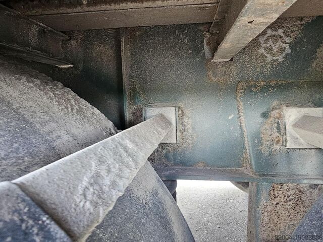 2002 FREUHAUF 3 AXLE CURTAINSIDER | BPW AXLES FREUHAUF 3 AXLE CURTAINSIDER | BPW AXLES