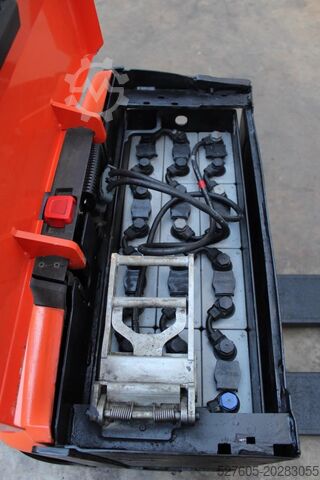 Pallet truck BT LWE 200