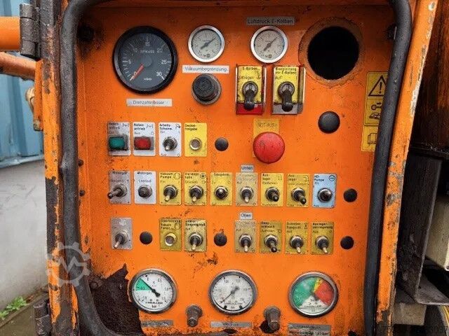 Suction vehicle Mercedes-Benz Actros 2543 L 6x2 WITH 15,5 M3 MULLER F155EGH V...