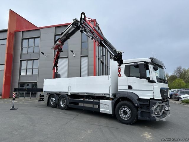 Flatbed truck MAN TGS 26.520 6x2-4 Pritsche Fassi F255RA2.24 + JIB