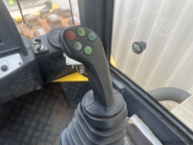 Walzenzug BOMAG BW213PDH-4 / 2012 BJ / Deutsche Maschine