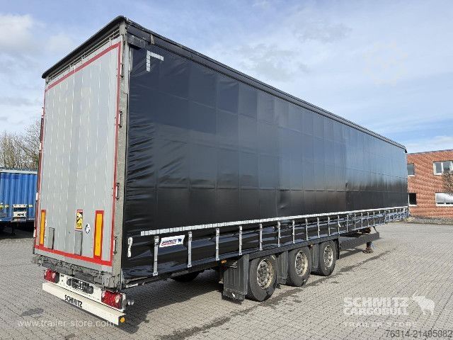 Open semitrailer with tarp Schmitz Cargobull Curtainsider Mega Getränke