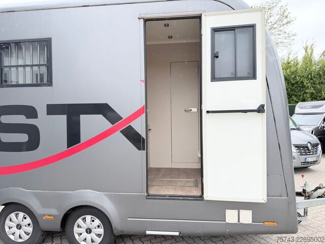 Pferdeanhänger  STX 3,5T  2 Pferd   Pferdeanh. Wohn. Dusche, WC