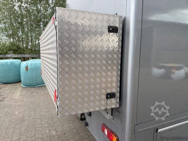 Viehtransporter MERCEDES-BENZ FUSO 8 180  TT-S Hundetransporter  Pop-Out