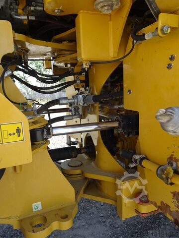 Wheel loader Caterpillar CATERPILLAR 972M XE