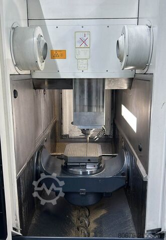 Universal-Bearbeitungszentrum Deckel Maho HSC 55 linear