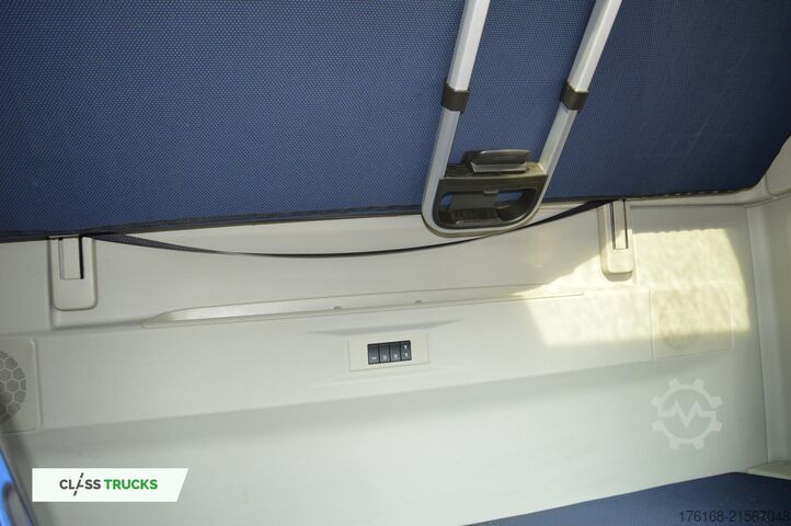 Standard tractor unit VOLVO FH 500 Globetrotter XL Varios
