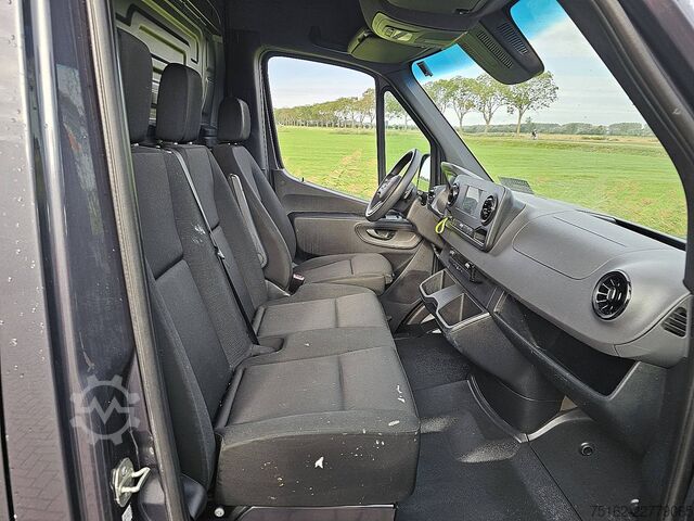 High-roof van MERCEDES-BENZ SPRINTER 317 L2H2 3.5t Trekhaak