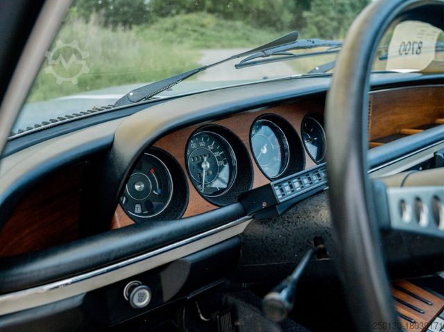 Van BMW 3.0 CS Coupe