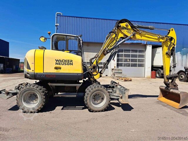 Mobilbagger Wacker Neuson EW100  inkl. 4x Anbauteile