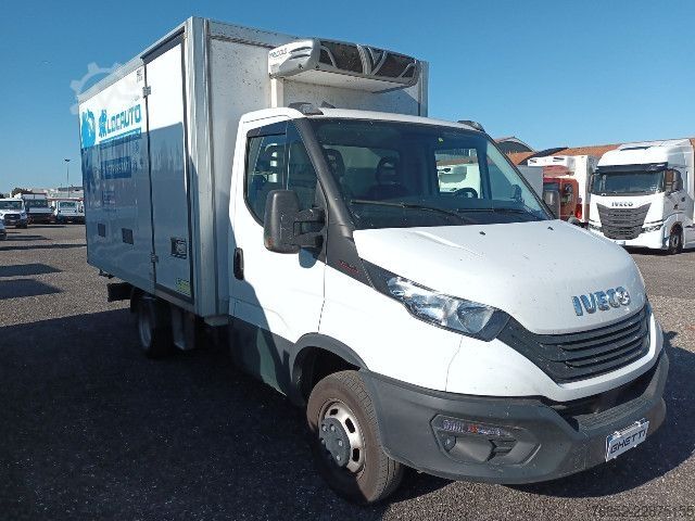Refrigerator body van IVECO 35C16