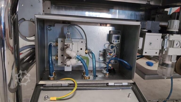 2015 Ishida IX-EN-2493-S X-ray inspection system Ishida IX-EN-2493-S