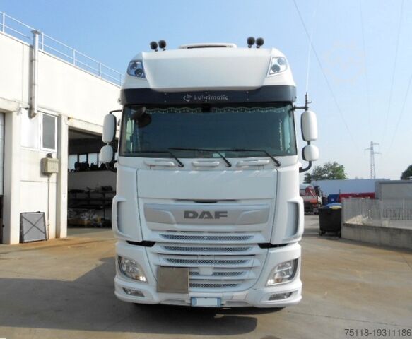 Hazardous materials truck DAF XF510FT SUPER SPACE CAB - ADR