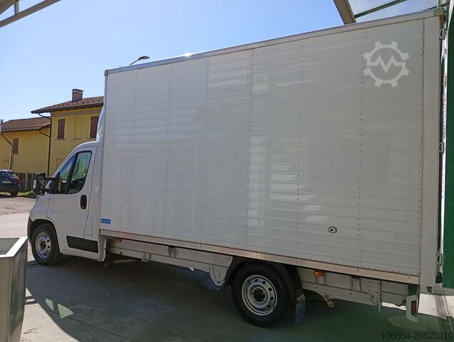 Closed alloy box van FIAT Ducato Maxi