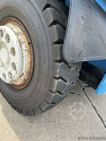 Heavy Forklift - Diesel Svetruck 1260-28