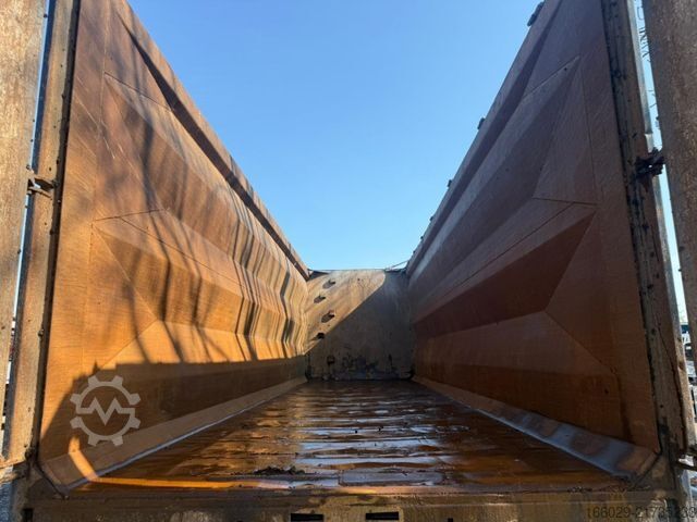 Tipper semitrailer KEMPF SKM 35/3 Stahl Kipper 50m³ Schrott