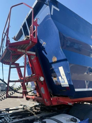 Tipper semitrailer KEMPF SKM 35/3 Stahl Kipper 50m³ Schrott