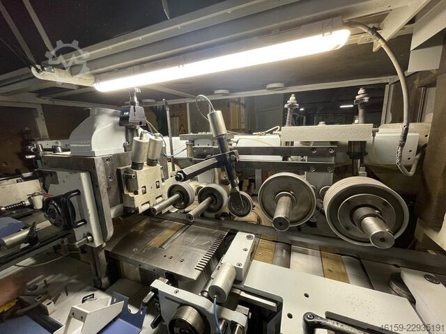 Hobel- und Kehlautomat WEINIG HYDROMAT 2000 FLOATING VERTICAL SPINDLES