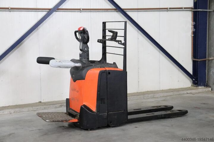 Pallet truck Toyota BT LPE200