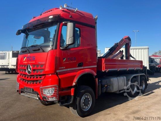 Flatbed truck MERCEDES-BENZ AROCS 3552 ZUR HACKMASCHINENBESCHICKUNG,  EPSILON M100L86