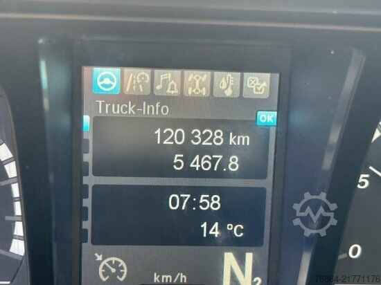 Flatbed truck MERCEDES-BENZ AROCS 3552 ZUR HACKMASCHINENBESCHICKUNG, EPSILON M100L86