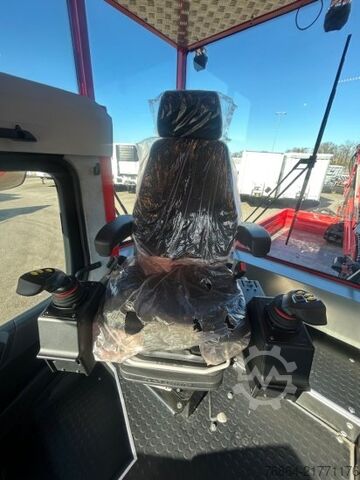 Flatbed truck MERCEDES-BENZ AROCS 3552 ZUR HACKMASCHINENBESCHICKUNG,  EPSILON M100L86