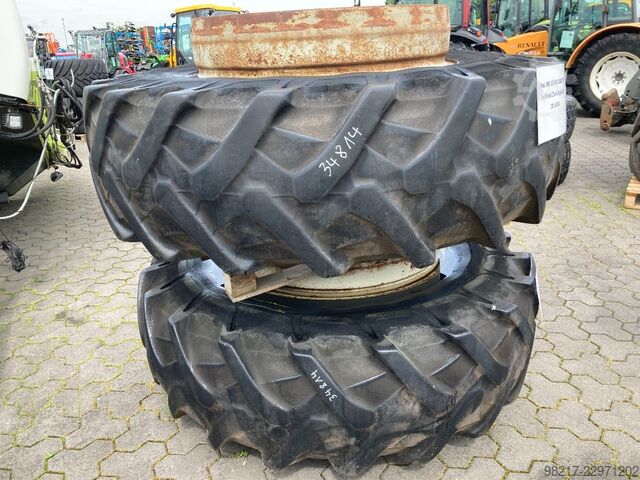 Pirelli 2x 20.8R38 Pirelli 2x 20.8R38