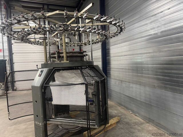 Knitting machine Mayer & Cie. MV4-3.2 rondbreimachine