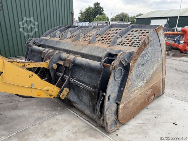 Caterpillar 938M Caterpillar 938M