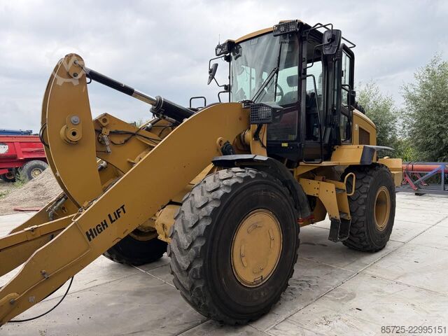 Caterpillar 938M Caterpillar 938M