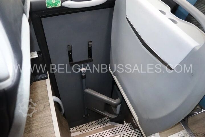 Coach Irizar I6S 13.35 / Back door
