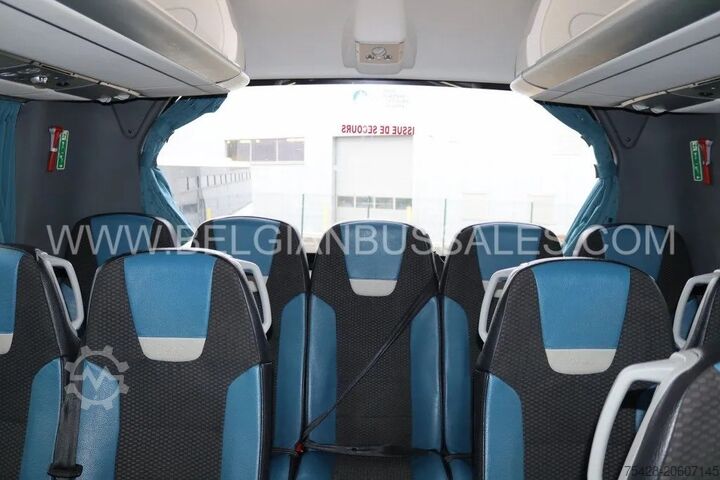 Coach Irizar I6S 13.35 / Back door
