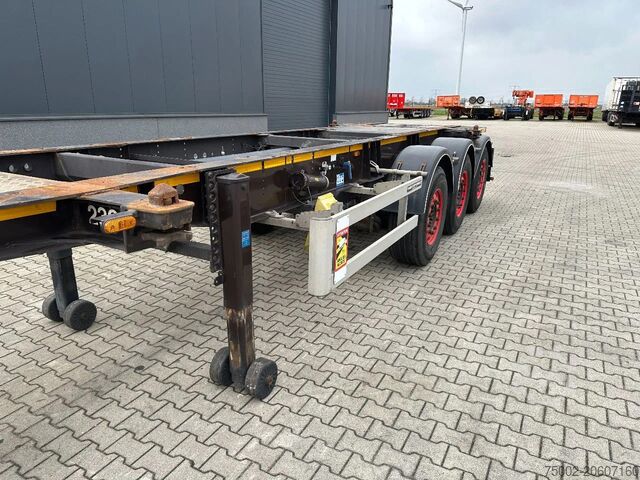 Container transportation Burg 20FT ADR (EX/II, EX/III, FL, AT) Chassis, Leerg...