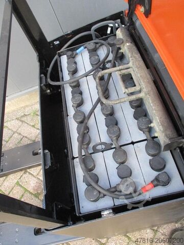 Pallet truck TOYOTA LPE250