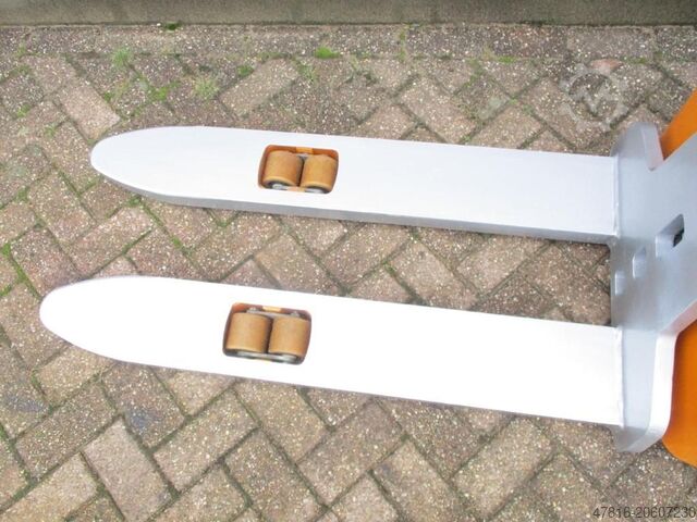 High lifting pallet truck STILL EGV12