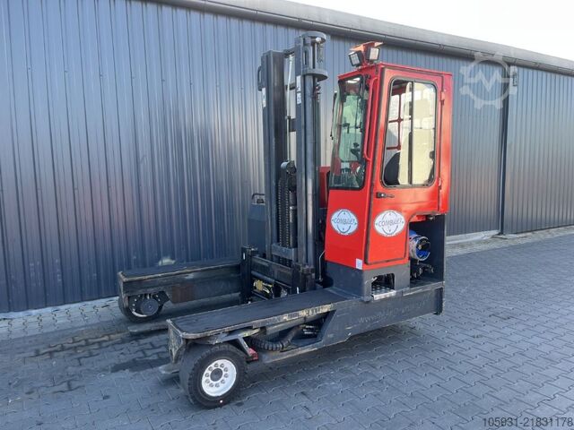 Multidirectional Sideloader Combilift C4000