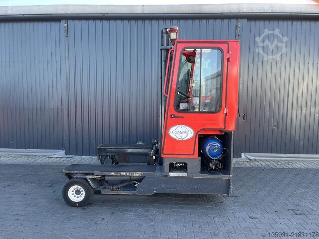 Multidirectional Sideloader Combilift C4000