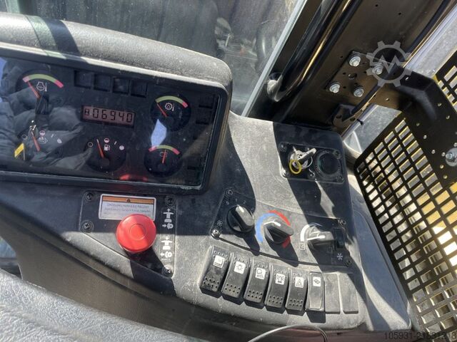 Heavy Forklift - Diesel Hyster H20XM-9