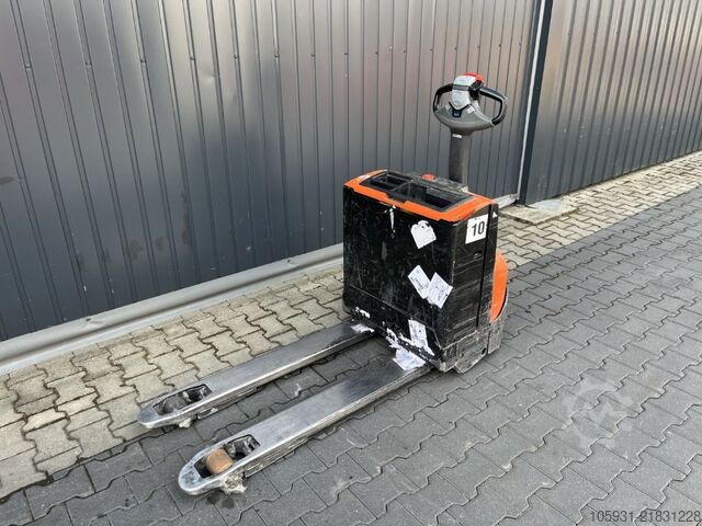 Niederhubwagen BT LWE160