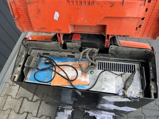 Niederhubwagen BT LWE160
