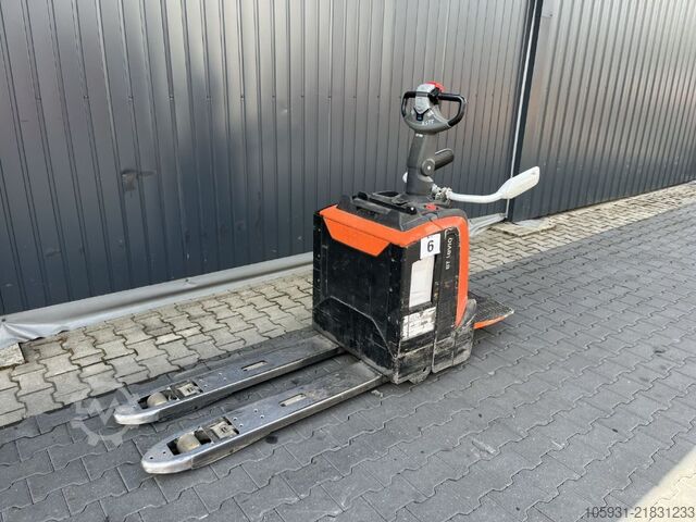 Electric Pallet Truck BT LPE200