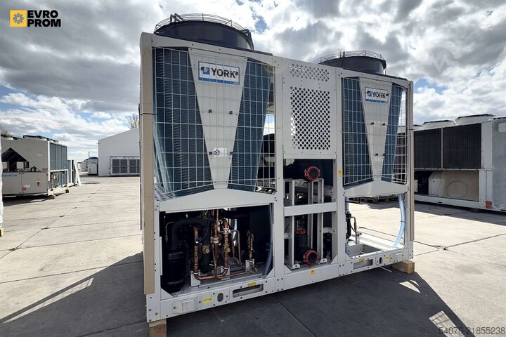 Сhiller/Heat pump New Industrial Сhiller/Heat pump YORK 159/160 kW | With warranty