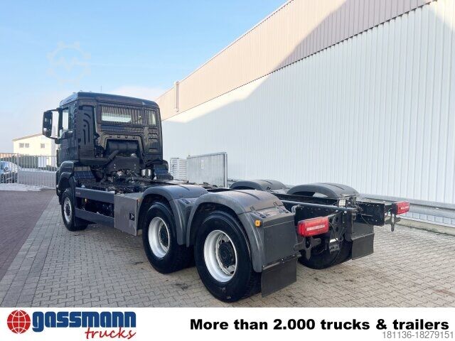 LKW-Fahrgestell MAN TGS 26.500 6X6 BL, Intarder
