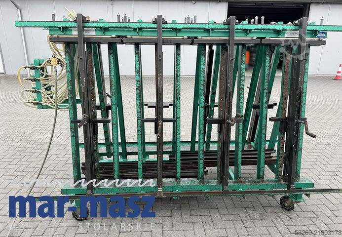 Double-sided trapezoidal pneumatic press TECH-FA 