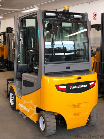 Electric 4-wheeler Jungheinrich EFG 430ks. - Service Neu - Batterie 82% - Garantie