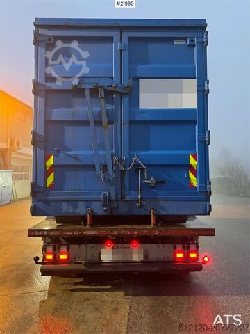 Portal arm system Istrail hook trailer with tipper